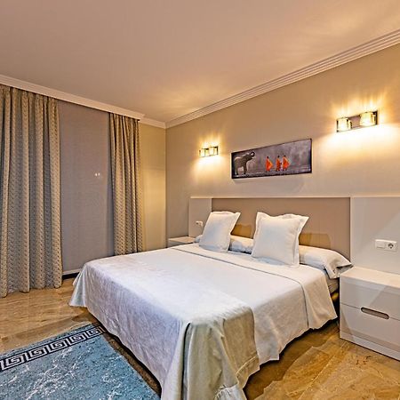 Marina Luxury Apartment Эстепона Экстерьер фото